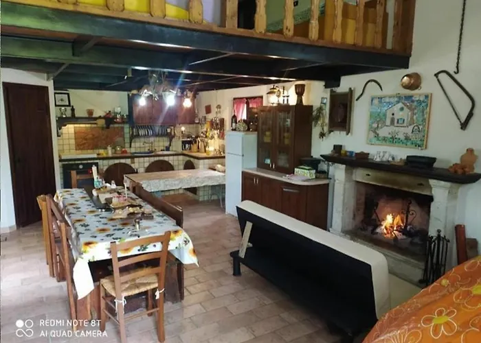 Casale Mancini Σαλέ Scurcola Marsicana